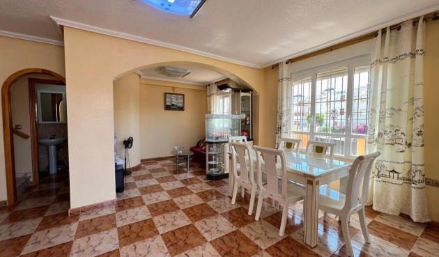 Brukt - Quad House -
Orihuela Costa - Montezenia