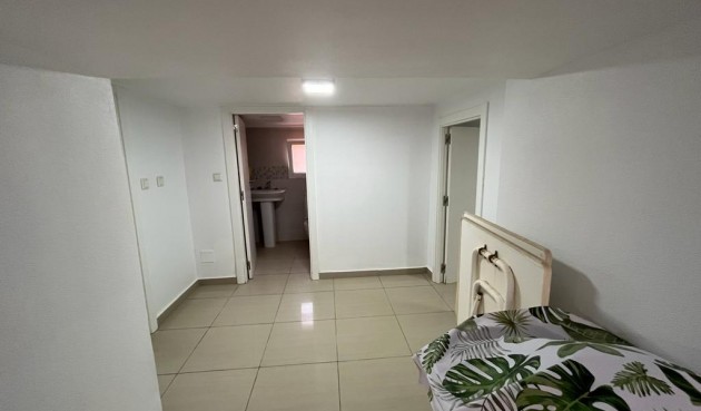Brukt - Quad House -
Orihuela Costa - Montezenia
