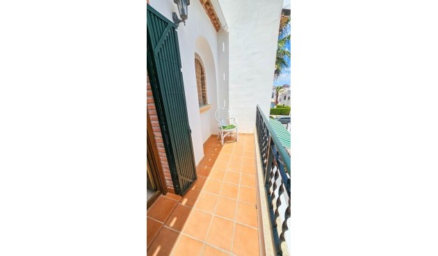 Brukt - Town House -
Orihuela Costa - PAU 8