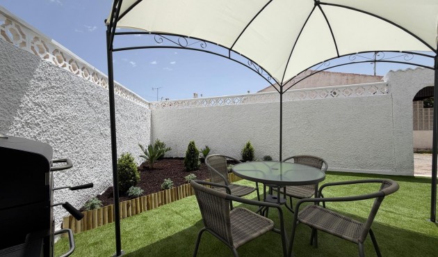 Brukt - Bungalow -
Torrevieja - El Limonar