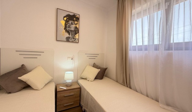 Brukt - Bungalow -
Torrevieja - El Limonar