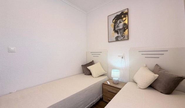 Brukt - Bungalow -
Torrevieja - El Limonar