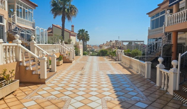 Brukt - Bungalow -
Orihuela Costa - Los Altos
