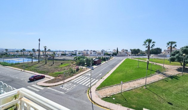 Brukt - Bungalow -
Orihuela Costa - Los Altos