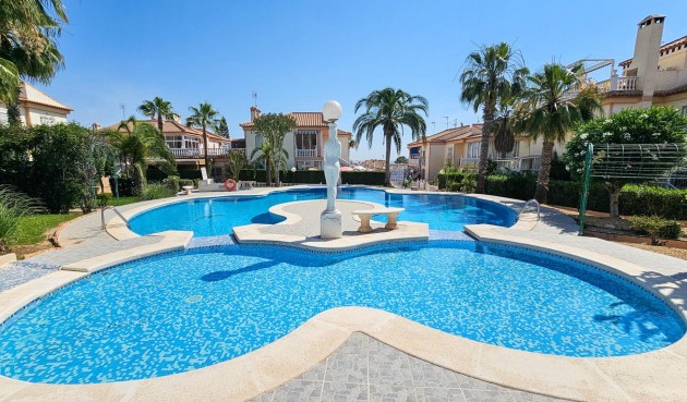 Brukt - Bungalow -
Orihuela Costa - Los Altos