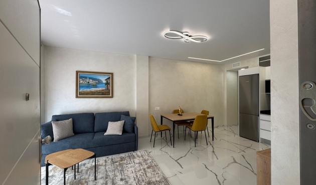 Brukt - Apartment -
Torrevieja - Estacion De Autobuses