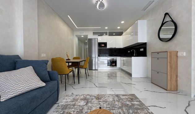 Brukt - Apartment -
Torrevieja - Estacion De Autobuses