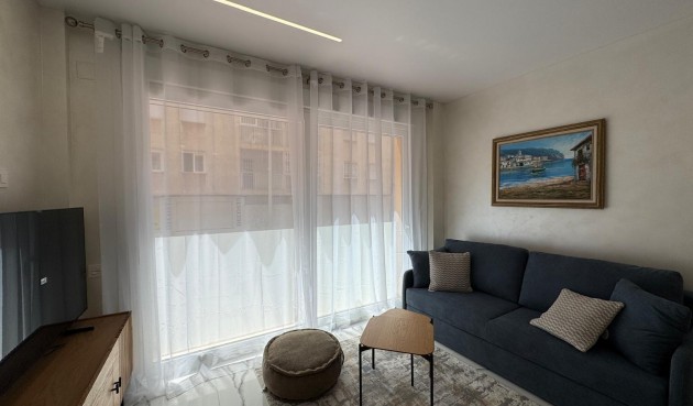 Brukt - Apartment -
Torrevieja - Estacion De Autobuses
