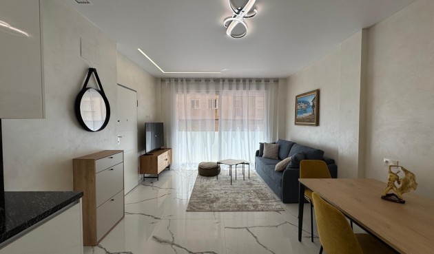 Brukt - Apartment -
Torrevieja - Estacion De Autobuses
