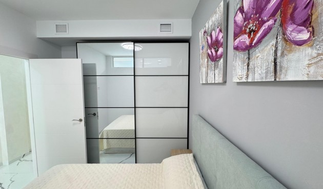 Brukt - Apartment -
Torrevieja - Estacion De Autobuses