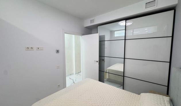 Brukt - Apartment -
Torrevieja - Estacion De Autobuses