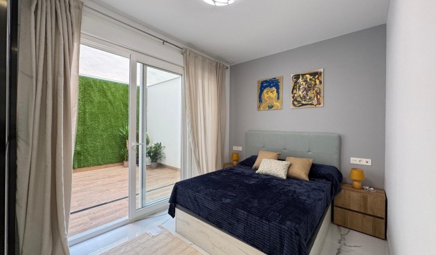 Brukt - Apartment -
Torrevieja - Estacion De Autobuses