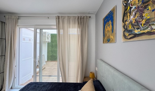 Brukt - Apartment -
Torrevieja - Estacion De Autobuses