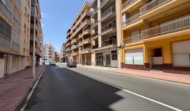 Brukt - Apartment -
Torrevieja - Estacion De Autobuses