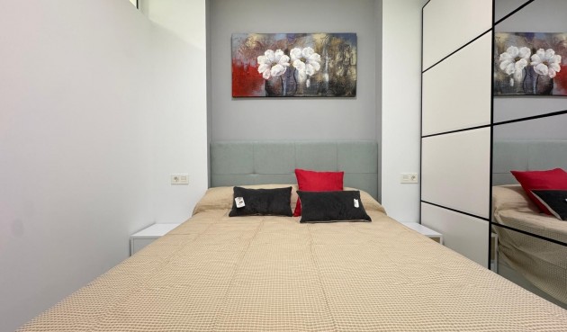 Brukt - Apartment -
Torrevieja - Estacion De Autobuses