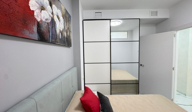 Brukt - Apartment -
Torrevieja - Estacion De Autobuses