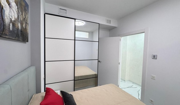 Brukt - Apartment -
Torrevieja - Estacion De Autobuses