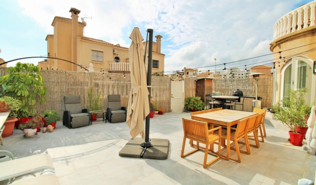 Brukt - Town House -
Villamartin - Costa Blanca