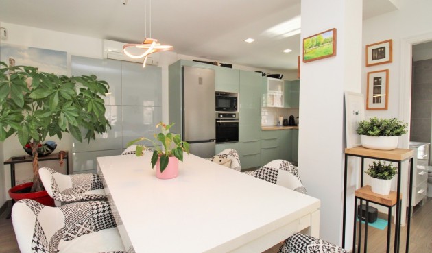 Brukt - Town House -
Villamartin - Costa Blanca