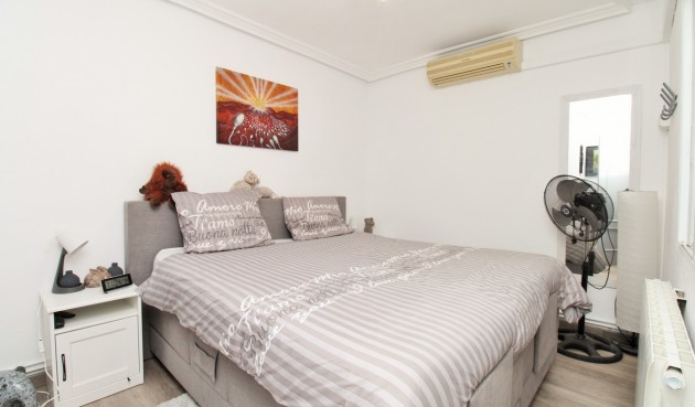 Brukt - Town House -
Villamartin - Costa Blanca