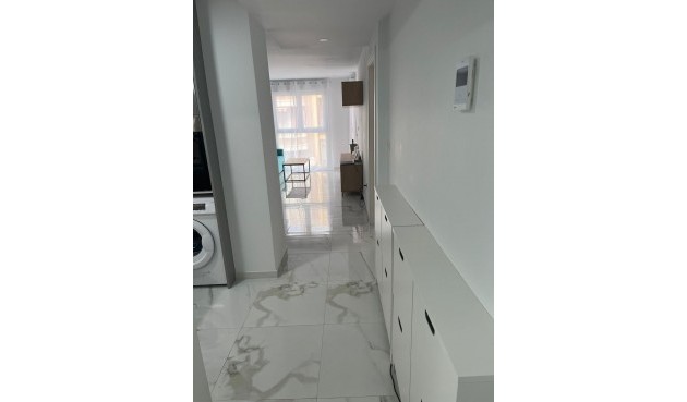 Brukt - Apartment -
Torrevieja - Centro