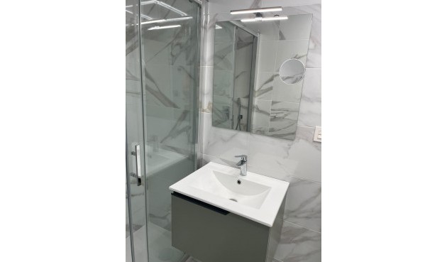 Brukt - Apartment -
Torrevieja - Centro