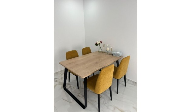Brukt - Apartment -
Torrevieja - Centro