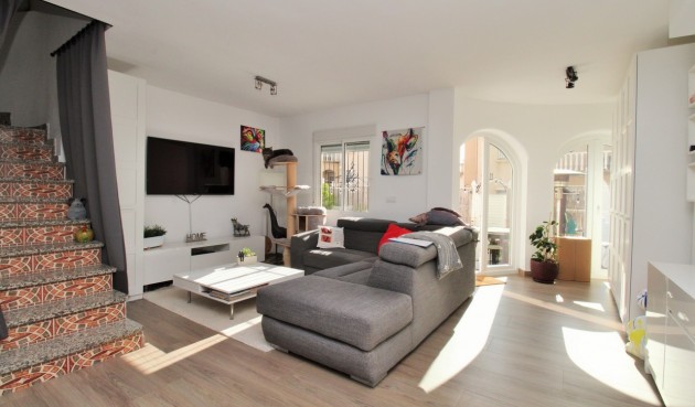 Reventa - Town House -
Villamartin - Costa Blanca