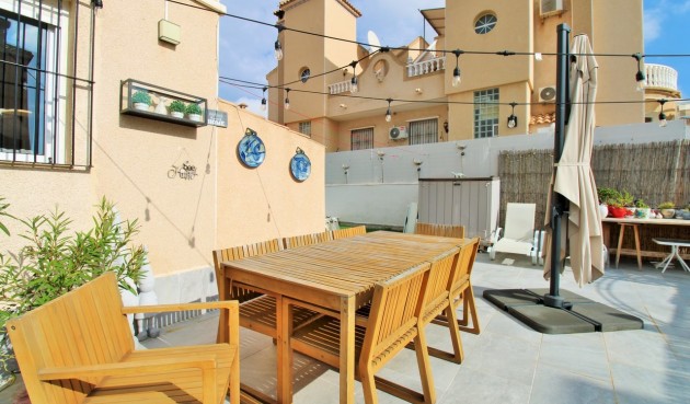 Reventa - Town House -
Villamartin - Costa Blanca