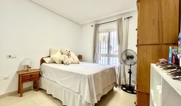 Resale - Apartment -
Villamartin - Costa Blanca