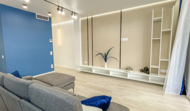 Resale - Apartment -
Torrevieja - Costa Blanca