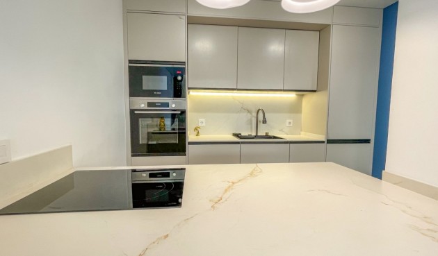 Resale - Apartment -
Torrevieja - Costa Blanca