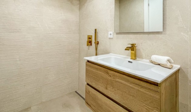 Resale - Apartment -
Torrevieja - Costa Blanca