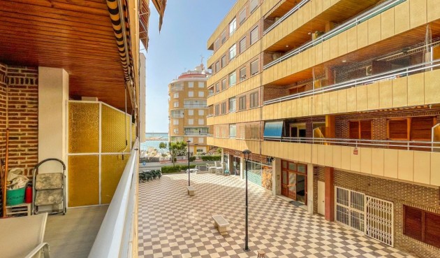 Resale - Apartment -
Torrevieja - Costa Blanca