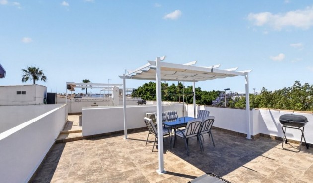 Resale - Apartment Penthouse -
Torrevieja - Jardin del Mar