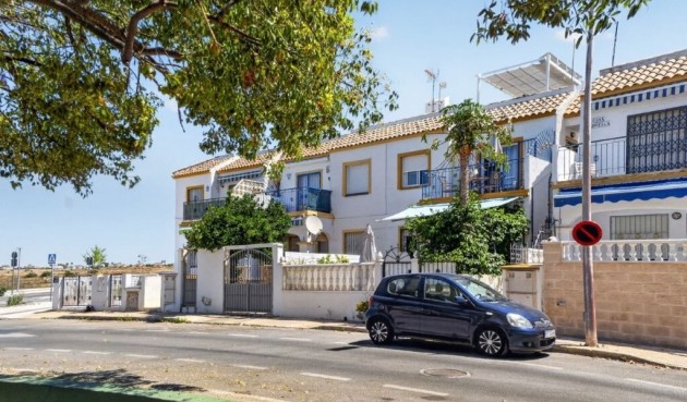 Resale - Apartment Penthouse -
Torrevieja - Jardin del Mar