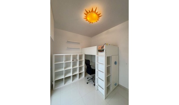 Återförsäljning - Apartment -
Guardamar del Segura - Costa Blanca