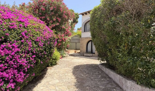 Resale - Villa -
Jávea - Costa Blanca