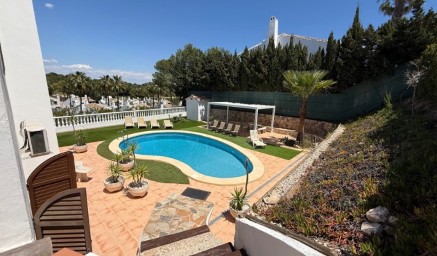 Resale - Villa -
Orihuela - Inland