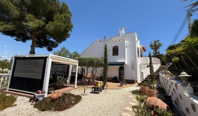 Resale - Villa -
Orihuela - Inland