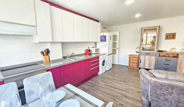 Resale - Apartment -
Torrevieja - Playa del Cura