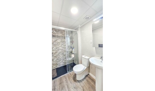 Resale - Apartment -
Torrevieja - Playa del Cura