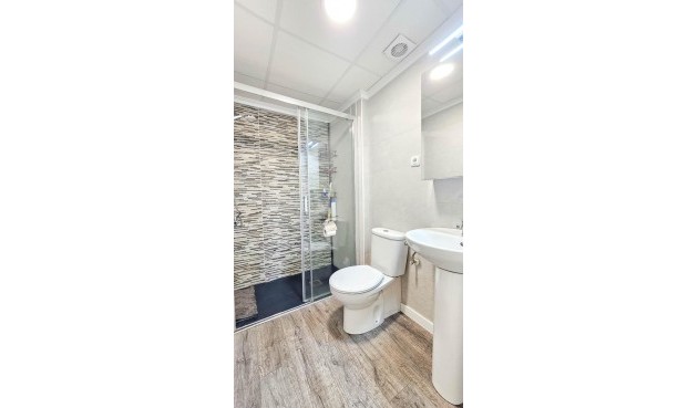 Resale - Apartment -
Torrevieja - Playa del Cura
