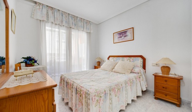 Resale - Apartment -
Torrevieja - Antonio Machado