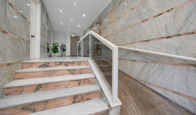 Resale - Apartment -
Torrevieja - Antonio Machado