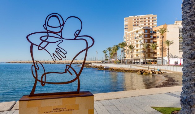 Resale - Apartment -
Torrevieja - Antonio Machado