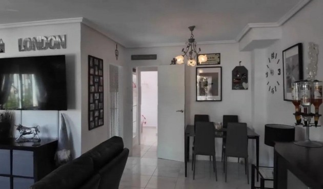 Resale - Town House -
Orihuela Costa - Los Almendros-la Florida