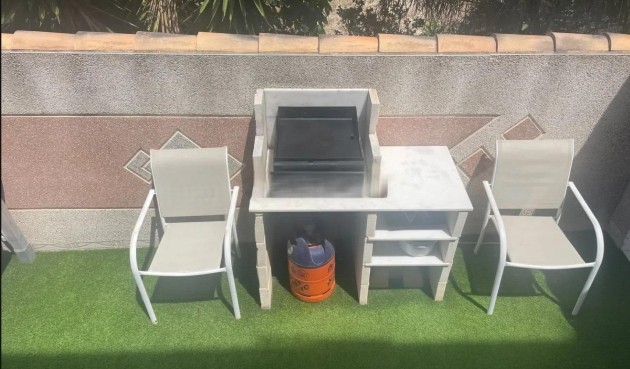 Resale - Town House -
Orihuela Costa - Los Almendros-la Florida