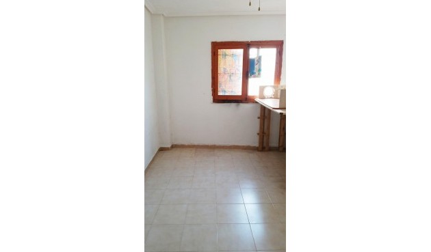 Resale - Apartment -
Torrevieja - Centro