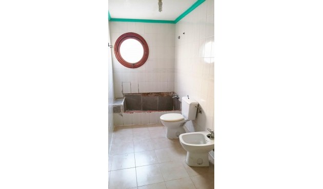 Resale - Apartment -
Torrevieja - Centro